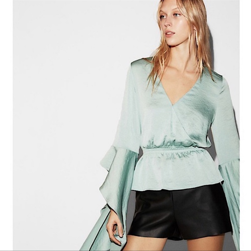 Express Mint Bell Flutter Sleeve Blouse XS